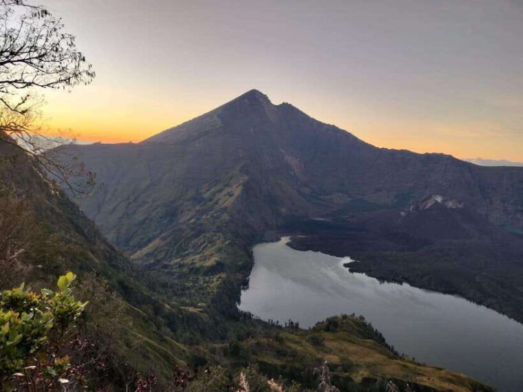 3d-2n-rinjani-trekking-sembalun-torean