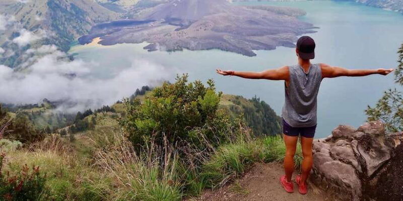 3d-2n-trekking-mount-rinjani-summit-lake-and-hot-springs