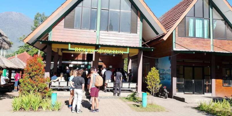 3d-2n-trekking-mount-rinjani-summit-lake-and-hot-springs