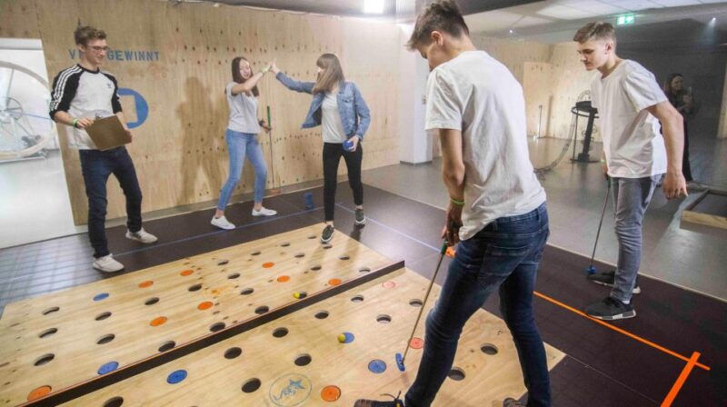 3d-adventure-black-light-mini-golf-berlin
