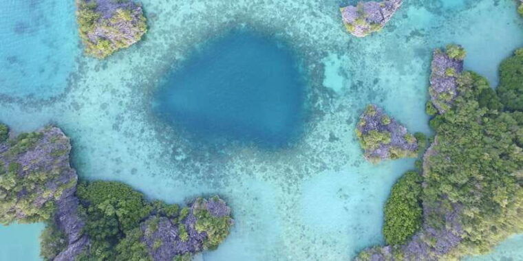 3d2n-labengki-sombori-island-private-tour-from-kendari