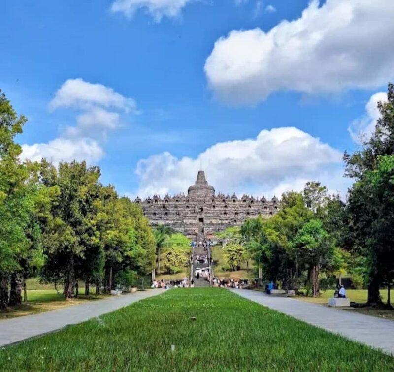 3DTour Prambanan, Borobudur, Jomblang,Timang, Cycling&Pindul - Key Points