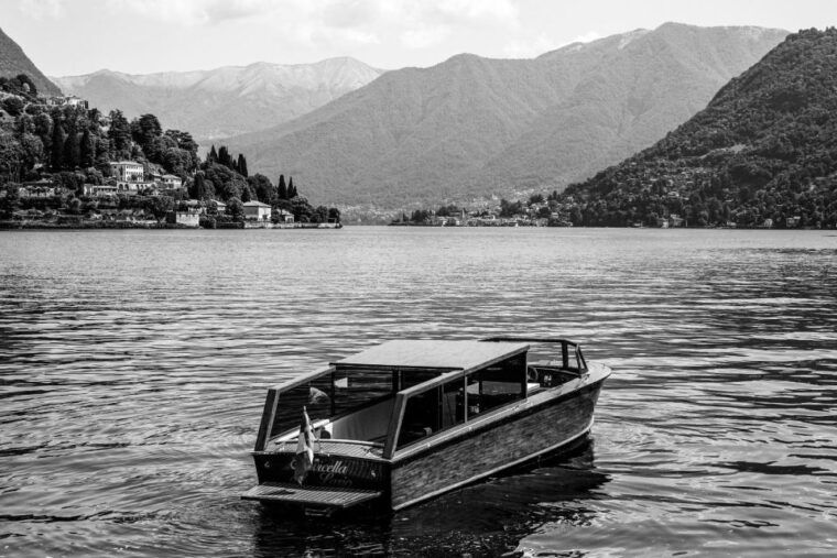 3h-lake-como-privateorsharedtour-on-woodenboat-como-bellagio