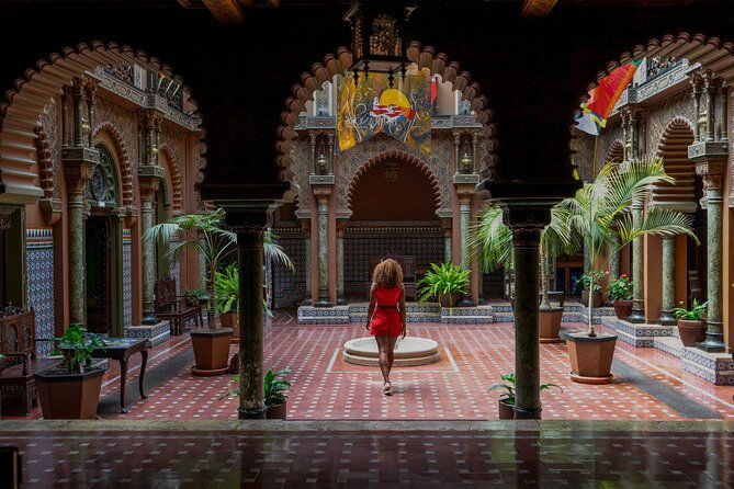 3h-lisbon-and-its-flavors-tuk-tuk-tour