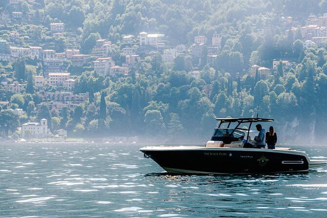 3h-private-cruise-on-lake-como-tender-yacht-invictus-5-pax