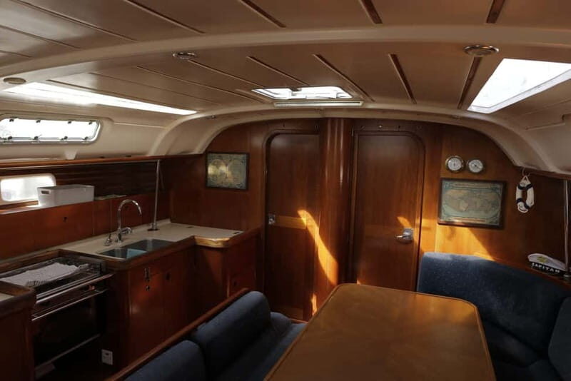 3h Whale Watching Share Tour Beneteau Oceanis 440 - Who Might Want to Consider Alternatives?