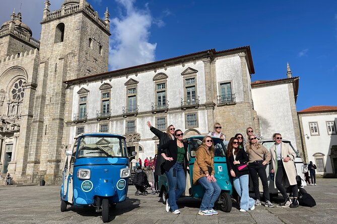 3h30-tour-in-porto-by-tuk-tuk
