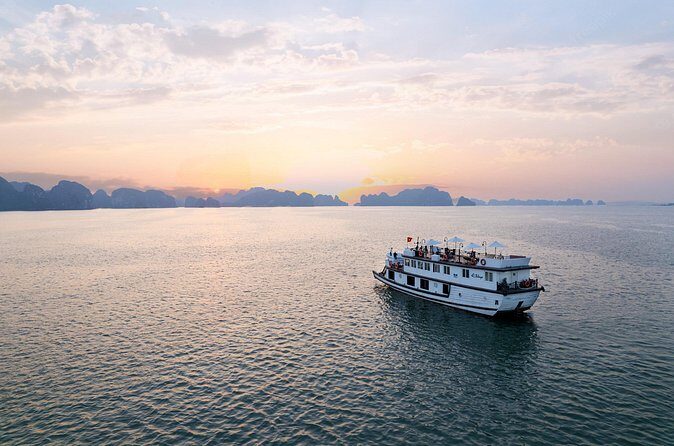 3N2D Private Cruise: Explore Bai Tu Long Bay - Practical Details and Considerations