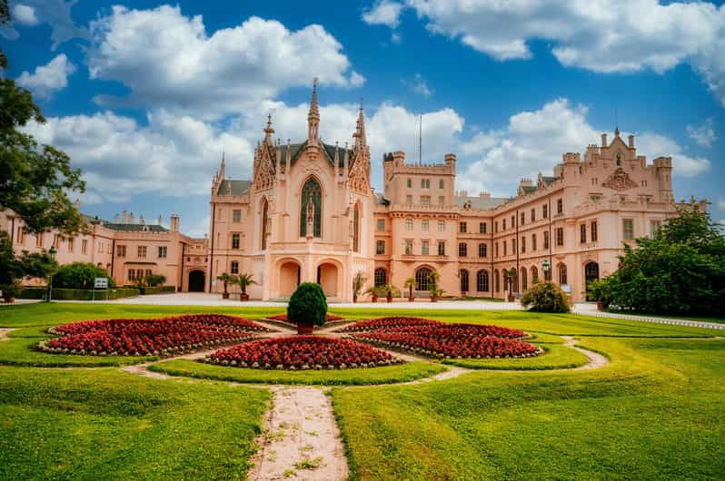 4-castles-private-day-trip-from-vienna-to-south-moravia