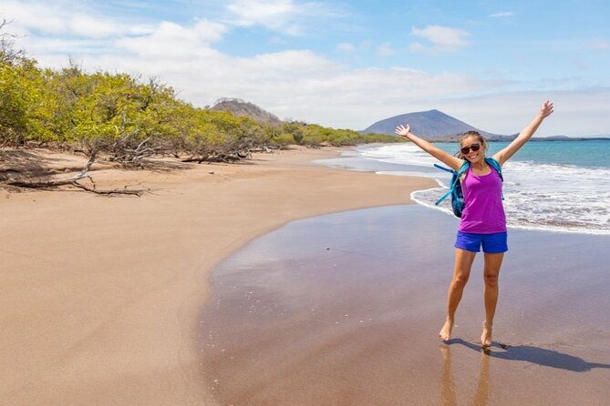 4-day-galapagos-island-hopping-tour-isabela-boat-tours-and-airport-transfer