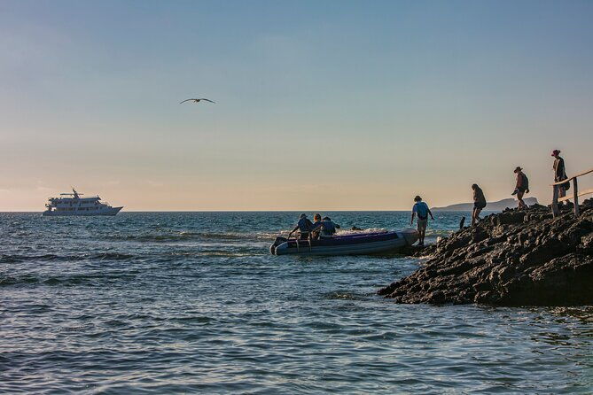 4-day-galapagos-islands-cruise-itinerary-c-south-aboard-the-monserrat-yacht
