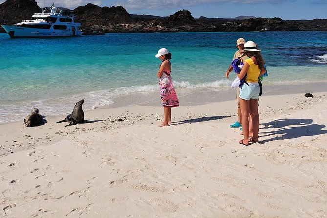 4-day-galapagos-land-tour-san-cristobal-and-santa-cruz-island