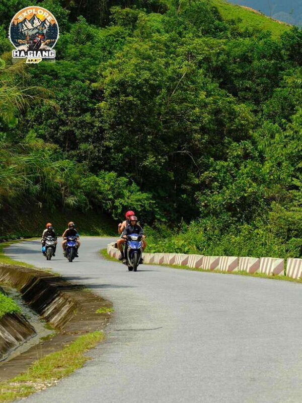 4-day-ha-giang-motorbike-tour-private-tour