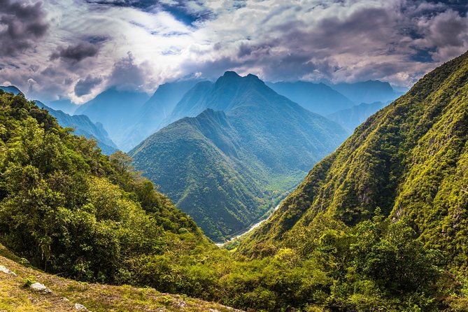 4-day-inca-jungle-adventure-trek-mountain-biking-rafting-and-zipline-options