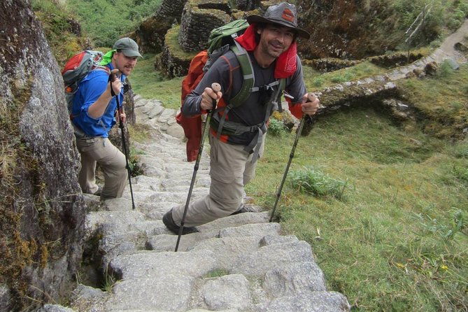 4-day-inca-trail-to-machu-picchu-group-service