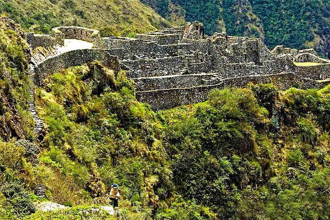 4-day-inca-trail-to-machu-picchu-private-service