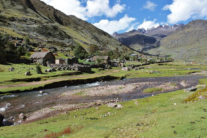 4-day-lares-trek-to-machu-picchu-group-service