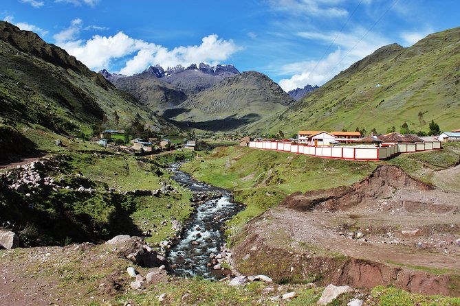 4-day-lares-trek-to-machu-picchu-group-service