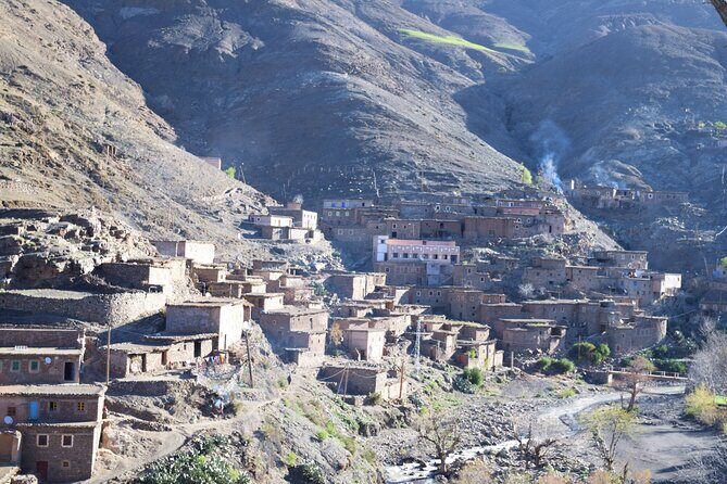 4-Day Luxury Desert Tour From Marrakech To Erg Chigaga Via Ouarzazate - Day 4: Iriqui Lake and Return to Marrakech
