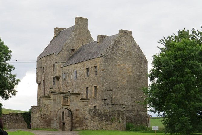 4-day-outlander-trail-tour-from-edinburgh-including-admissions