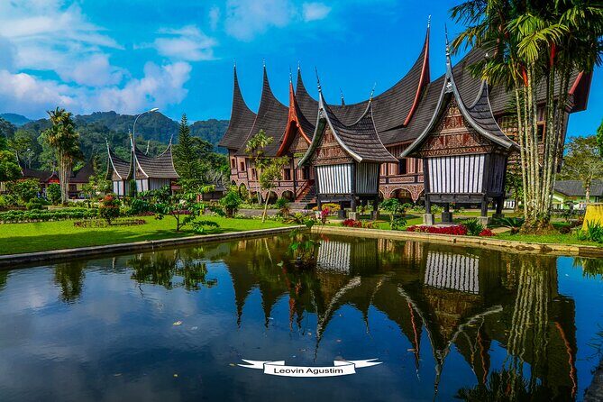 4 Days 3 Nights Private Tour in West Sumatra - Key Points