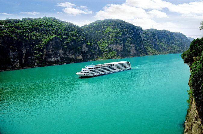 4 Days 3 Nights Yangtze River Cruise from Chongqing to Yichang - Day 4: The Grand Finale at the Three Gorges Dam