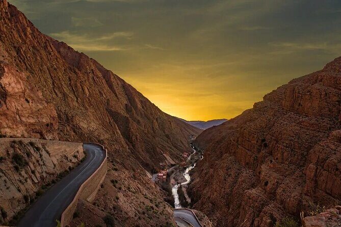 4-Days Adventure from Marrakech to Fes via Gorges & Desert - FAQ
