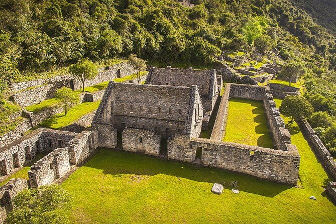 4-days-guided-tour-in-choquequirao-peru
