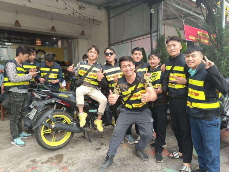4-days-motorbike-ha-giang-cheers-tour