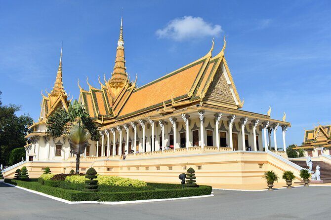 4 Days Private Guide Tour Phnom Penh to Siem Reap included domestic flight - First Impressions and Overall Value