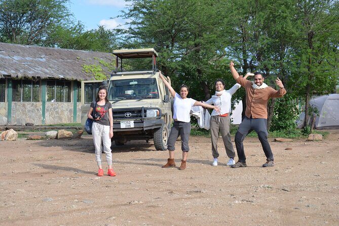 4 Days Private Midrange Lodge Safari to Serengeti & Ngorongoro - 4 Days Private Midrange Lodge Safari to Serengeti & Ngorongoro