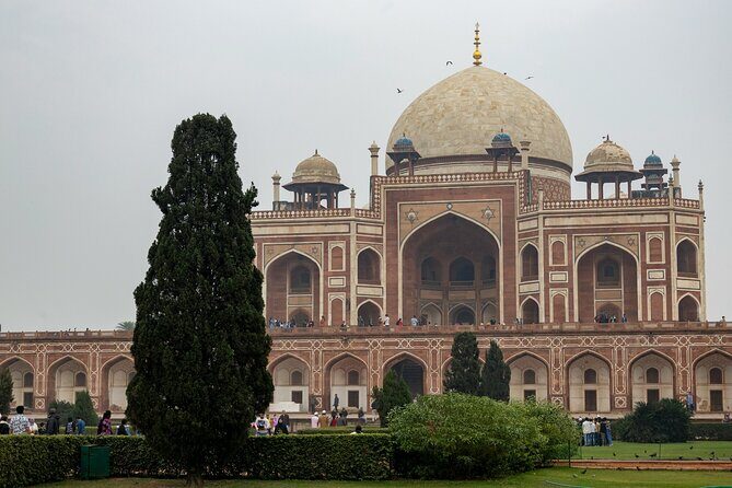 4 Days Relaxing Golden Triangle Tour Agra and Jaipur from Delhi - Day 1: Delhi’s Historic and Modern Charm