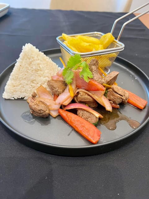 4-dish-peruvian-food-cooking-class-pisco-sour-making