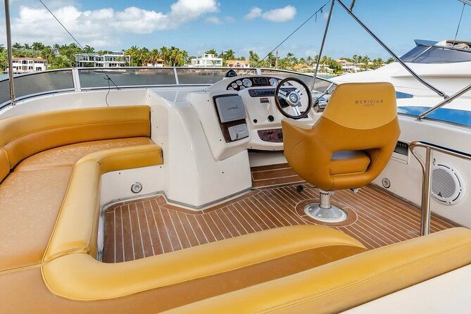 4-hour-42-meridian-yacht-rental-with-captain-in-miami-florida