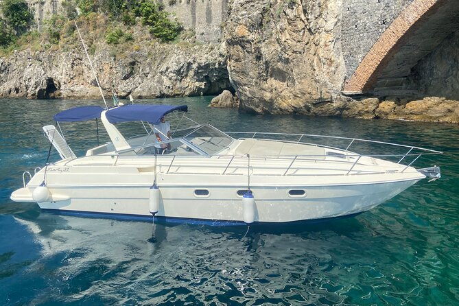 4-hour-boat-tour-of-the-amalfi-coast