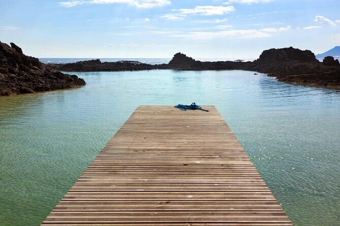 4-Hour Boat Trip to Isla de Lobos from Fuerteventura (Combo Deluxe) - Key Points