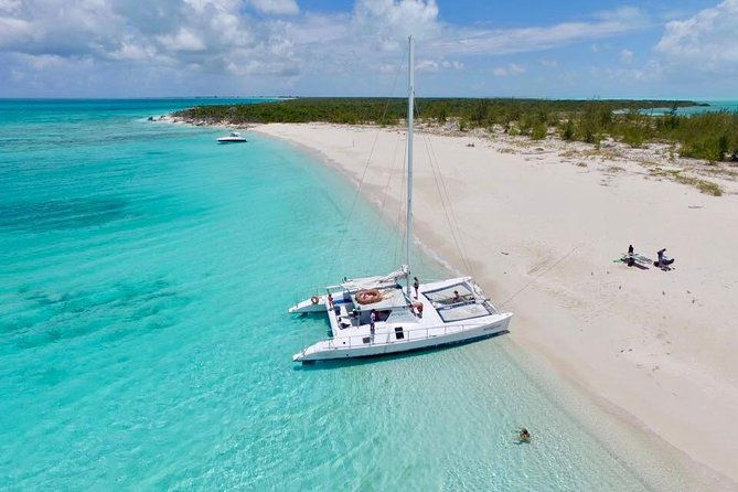4-hour-catamaran-sail-and-snorkel-tour-from-grace-bay