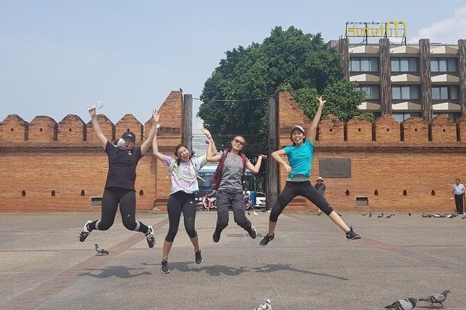 4-Hour Evening Bike Tour of Old City Chiang Mai - The Sum Up