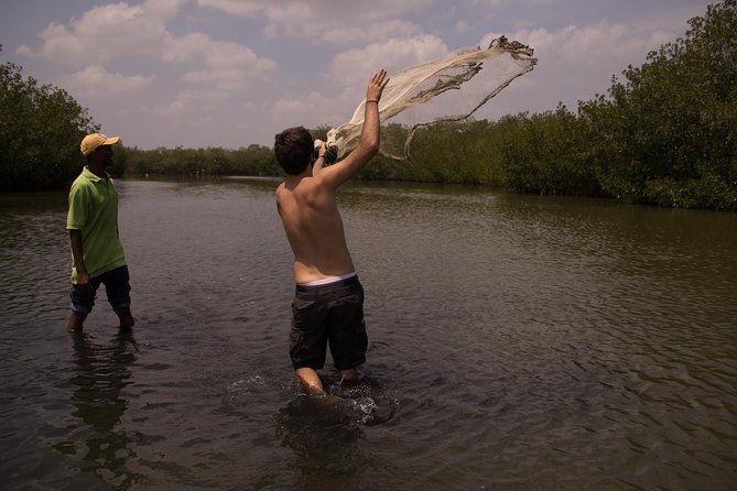 4-hour-fishing-experience-with-locals-near-cartagena
