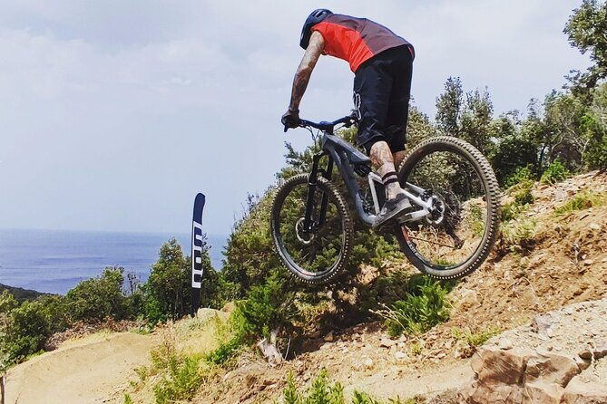 4-hour-guided-tour-on-amandolo-trail-zone-elba-trail-area