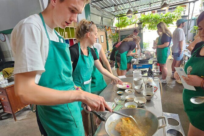 4 Hour Local Thai Kitchen Cooking Class in Phra Nakhon - 4 Hour Local Thai Kitchen Cooking Class in Phra Nakhon