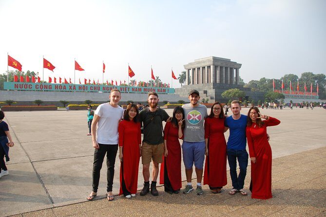 4-hour Motorbike Tour to City Sights & Train Street - Who Should Consider This Tour?