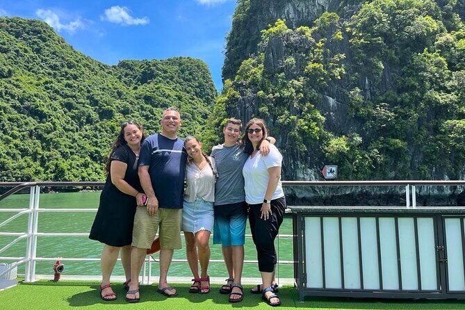 4-Hour Private Cruise Through the Spectacular Ha Long Bay - Key Points