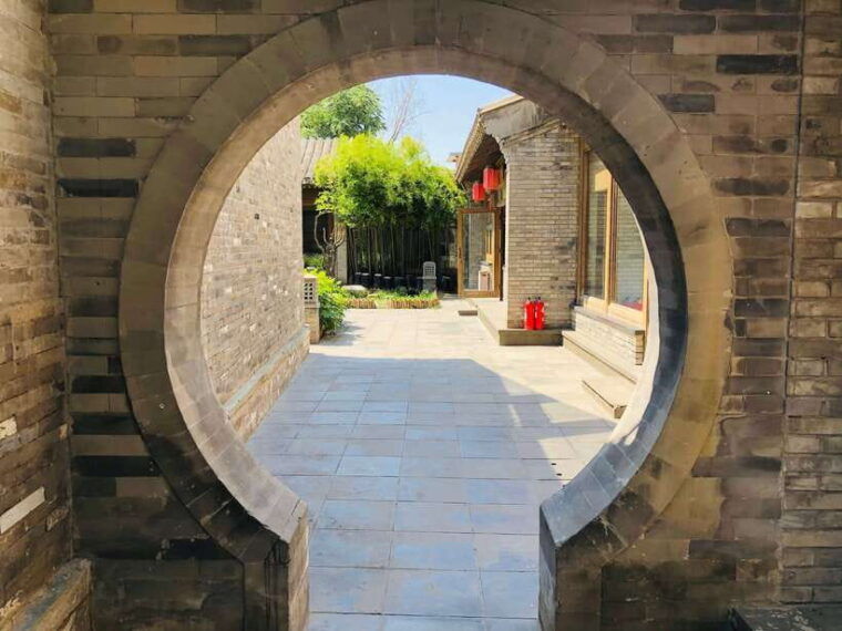 4-hour-private-walking-tour-of-lama-temple-and-hutong