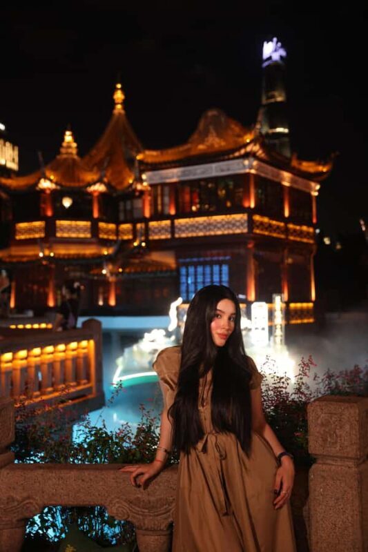 4-Hour Shanghai Highlights Photo TourExplore, Pose, Capture - Key Points