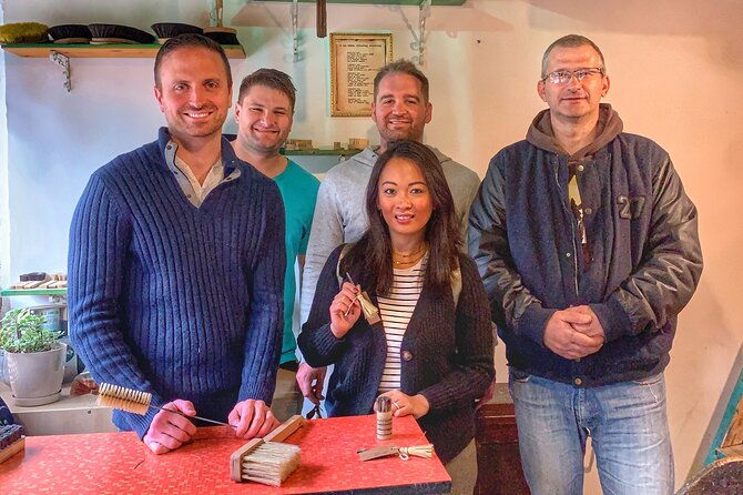4-hour-sightseeing-walking-tour-with-food-tastings-and-craft-experience