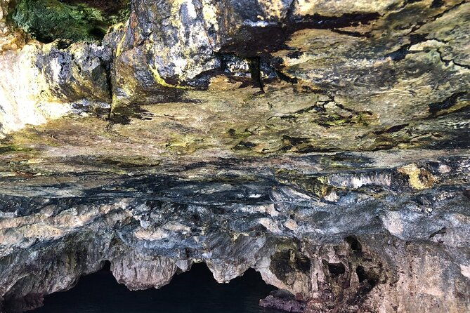4-hour-tour-visiting-all-the-caves-swimming-stops-and-aperitif