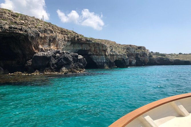 4-hour-tour-visiting-all-the-caves-swimming-stops-and-aperitif