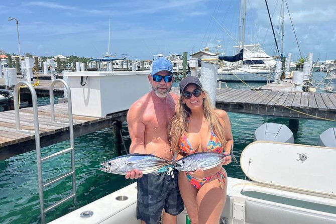 4-hours-34ft-day-dream-private-charter-in-nassau