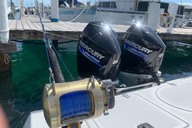 4-hours-34ft-day-dream-private-charter-in-nassau